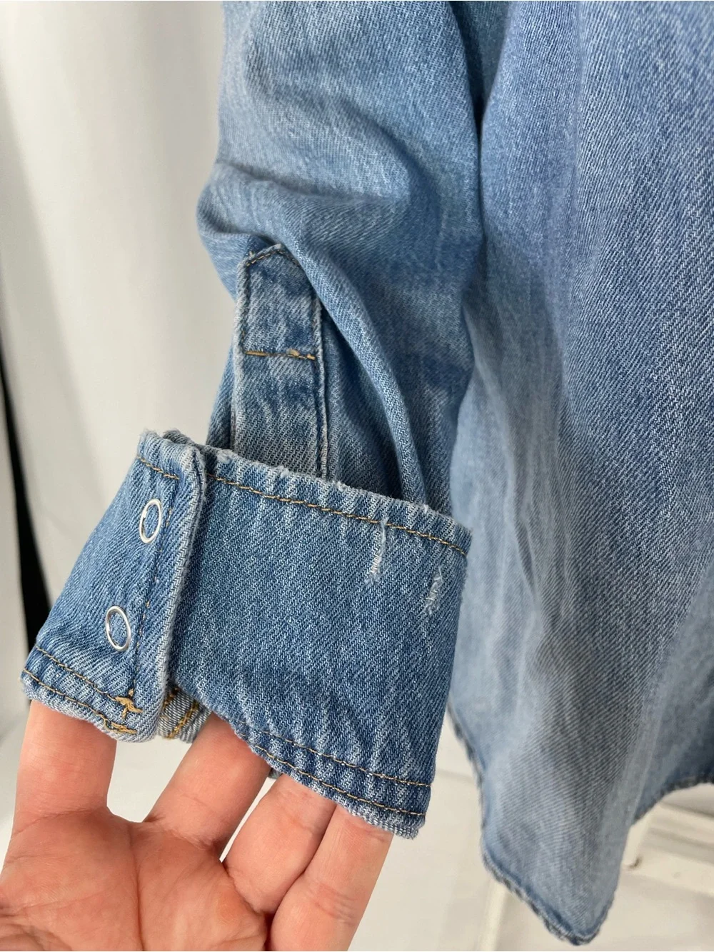 Lucky Brand Denim Western Shirt Medium Snap Button Chambray Jean Top NWT - Picture 4 of 11